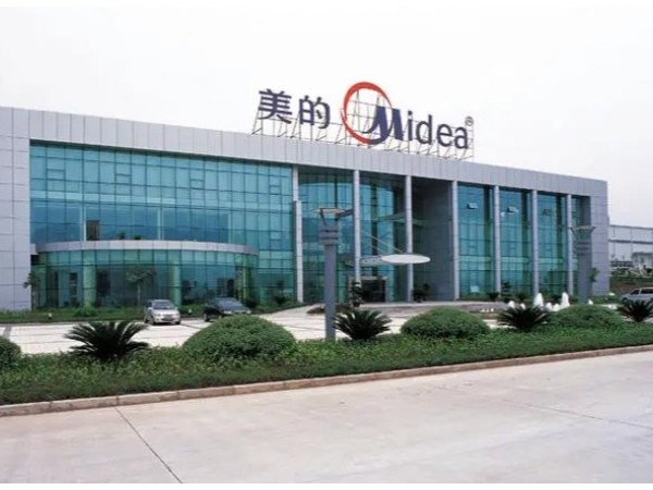 昆山新恒邦门业与重庆美的制冷设备有限公司签订卷帘门供货合同